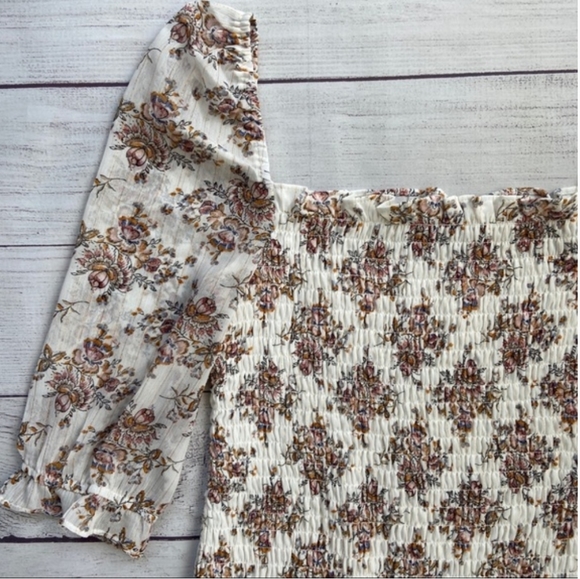 NWT $88 EXPRESS Floral Smocked Puff Sleeve Sheath Mini Dress Size S - Picture 9 of 9